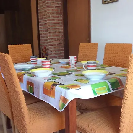 Lavanda & - Three Bedroom With Shared Terrace Rab Town