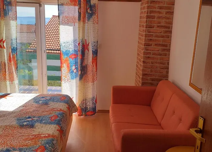 Lavanda & - Three Bedroom With Shared Terrace * Rab Town